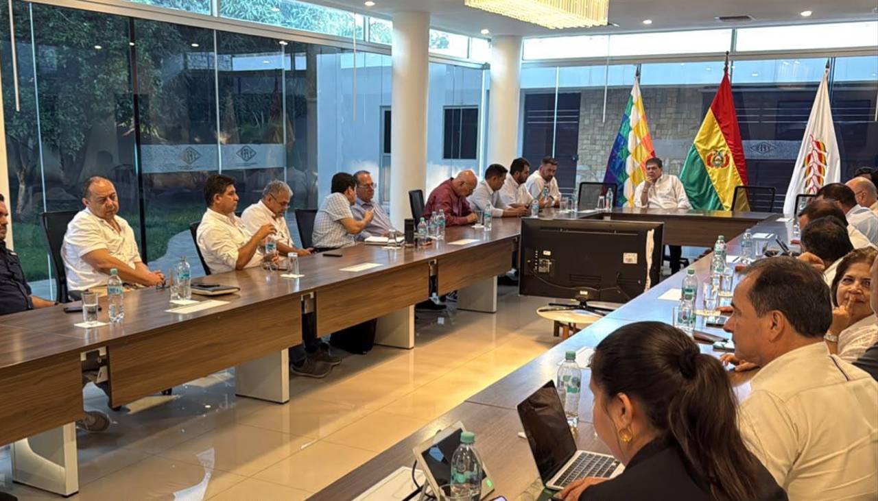 Agropecuarios declaran “estado de emergencia total” por diésel y anuncian monitoreo diario de la distribución de combustible
