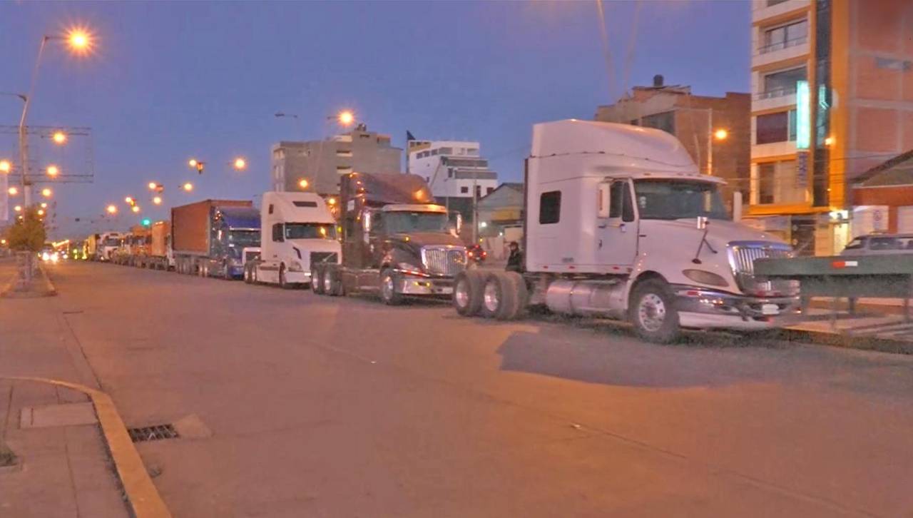 En pleno feriado largo, el desabastecimiento de diésel continúa en surtidores del eje central