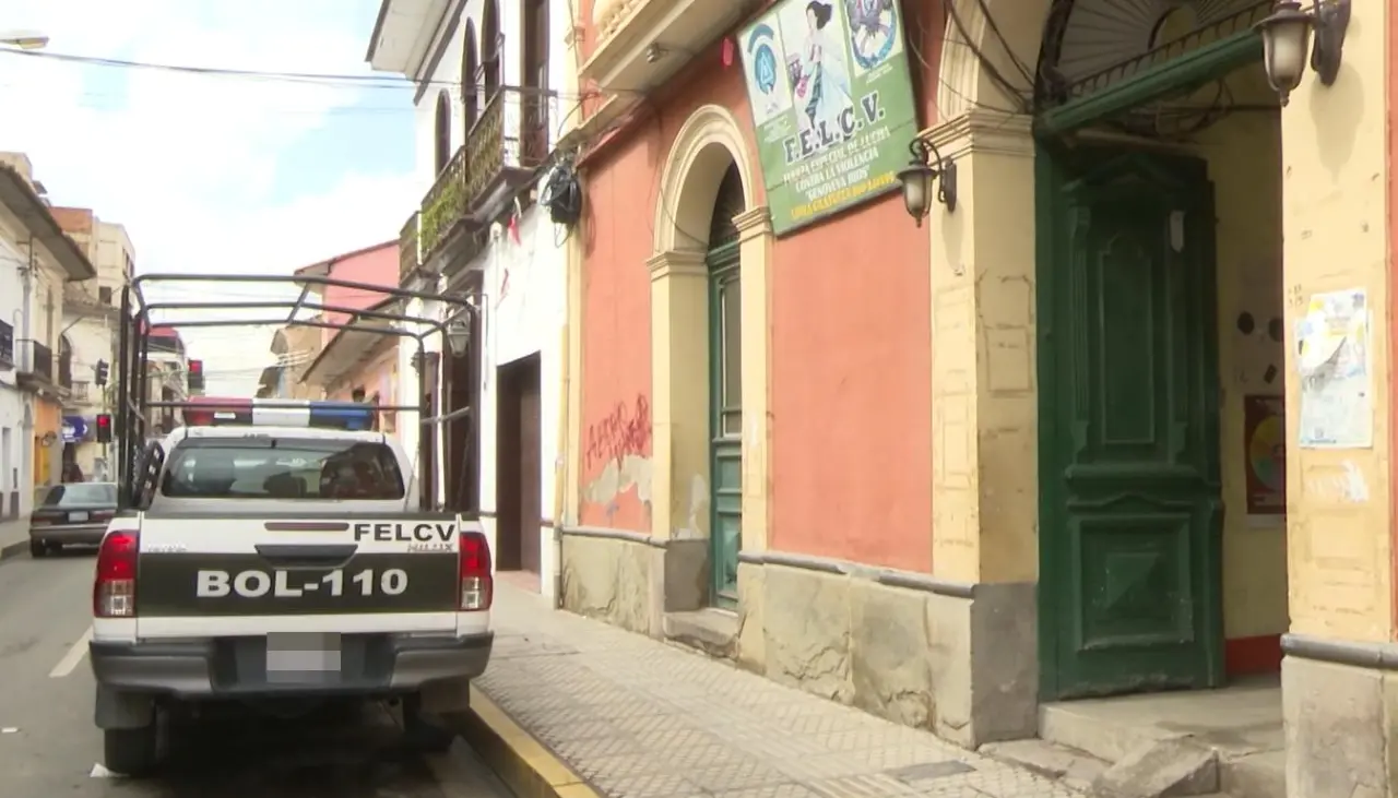 Adolescente de 15 años queda embarazada tras ser violada por sus dos hermanos