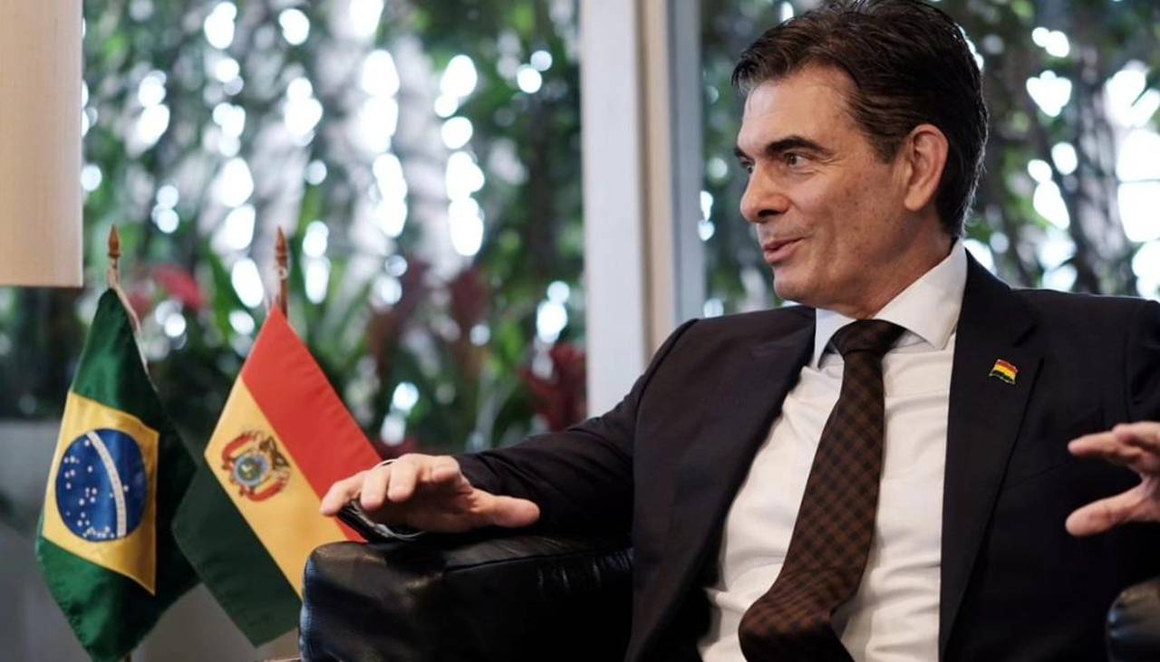 Paz dice que su gobierno quiere “relanzar” la relación con Petrobras y habla de una nueva ley de hidrocarburos