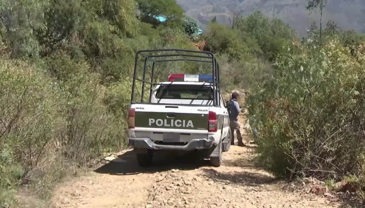 Hallan un cuerpo sin vida entre piedras y matorrales cerca del río Chaquimayu de Cochabamba