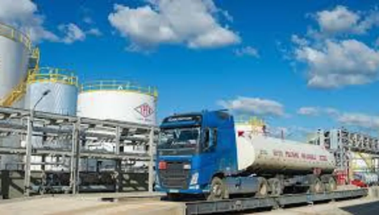 Caso Botrading: Fiscalía amplia investigación contra cinco funcionarios de YPFB