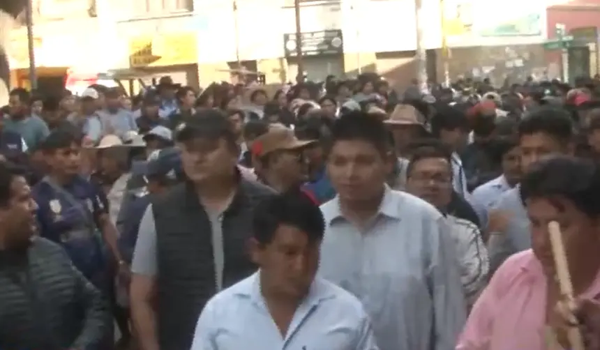 Dos heridos tras pelea entre choferes de dos líneas por una ruta de transporte