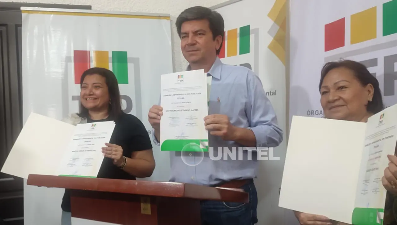 TED de Santa Cruz acredita a tres asambleístas que pasan a ocupar sus curules como titulares