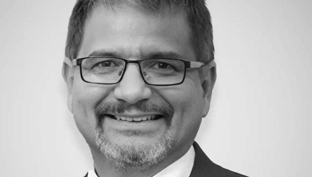 Lágrimas de Bicentenario: Cuando el Amor del Poder Se Quiebra