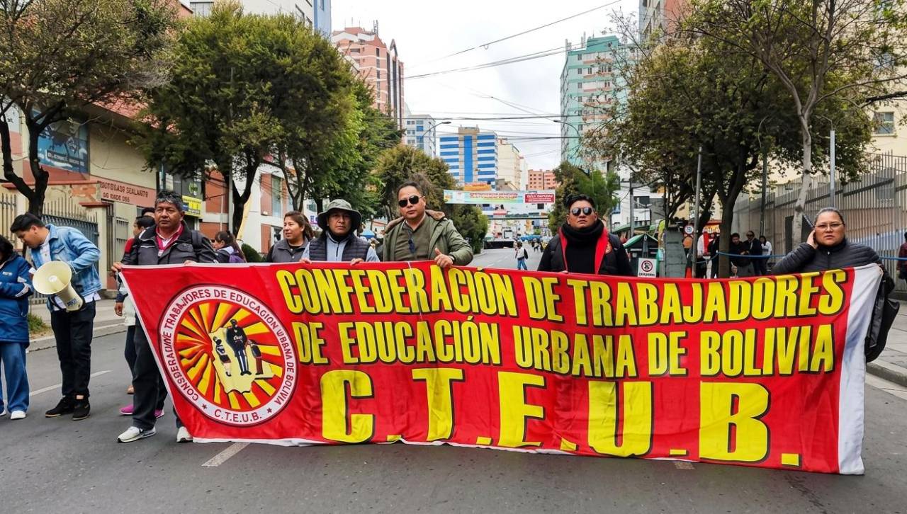 Magisterio urbano anuncia paro de 24 horas para este viernes por el alza de precios, incremento salarial y otras demandas 