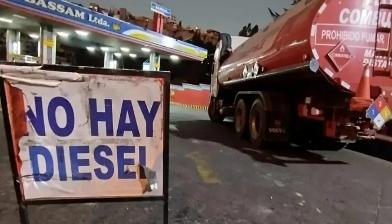 “Es el insumo más importante”: Ganaderos denuncian que revendedores venden diésel hasta en Bs 9 por litro