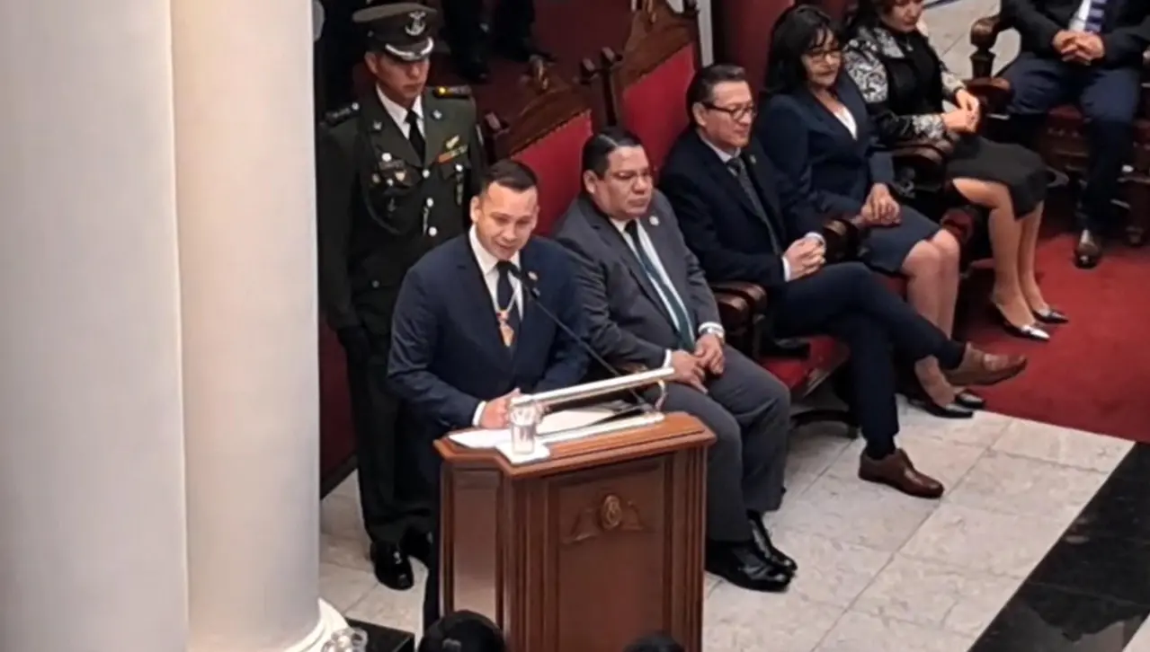 Presidente del TSJ a Paz: “Lo que ha hecho es Constitucional y lo está haciendo por Bolivia”
