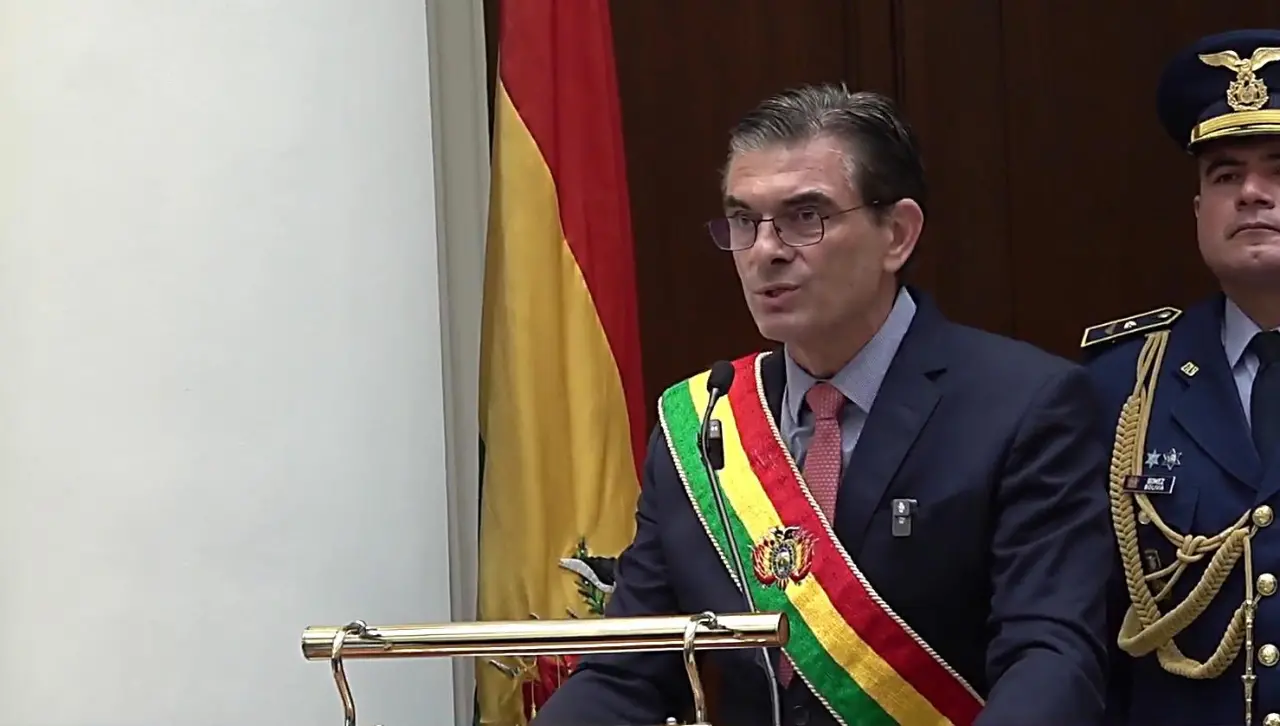 Paz: “Ya no va a ser obligatorio poner recursos para las organizaciones (sindicales), que sea voluntario”