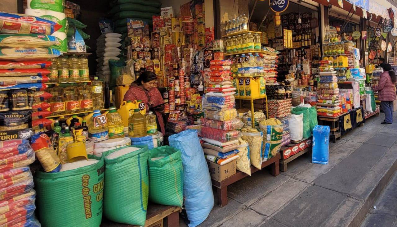 La Paz: Sube el precio de la harina y el arroz; según Emapa la demanda del grano bajó 