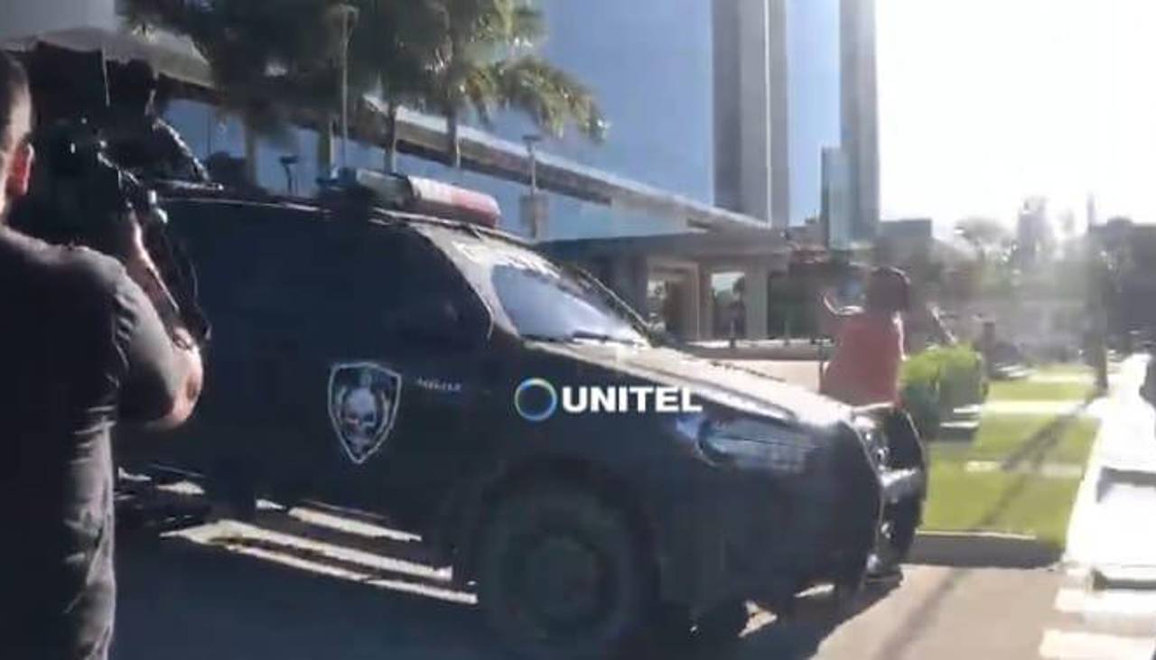 Con resguardo policial, Nadia Beller sale de la clínica tras recibir el alta médica