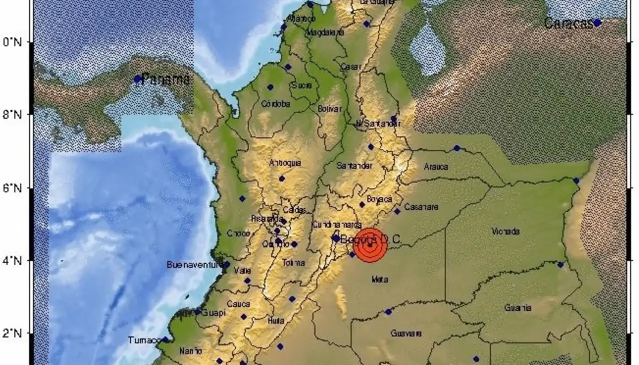 Un fuerte y largo temblor de magnitud 6.5 sacude a Colombia