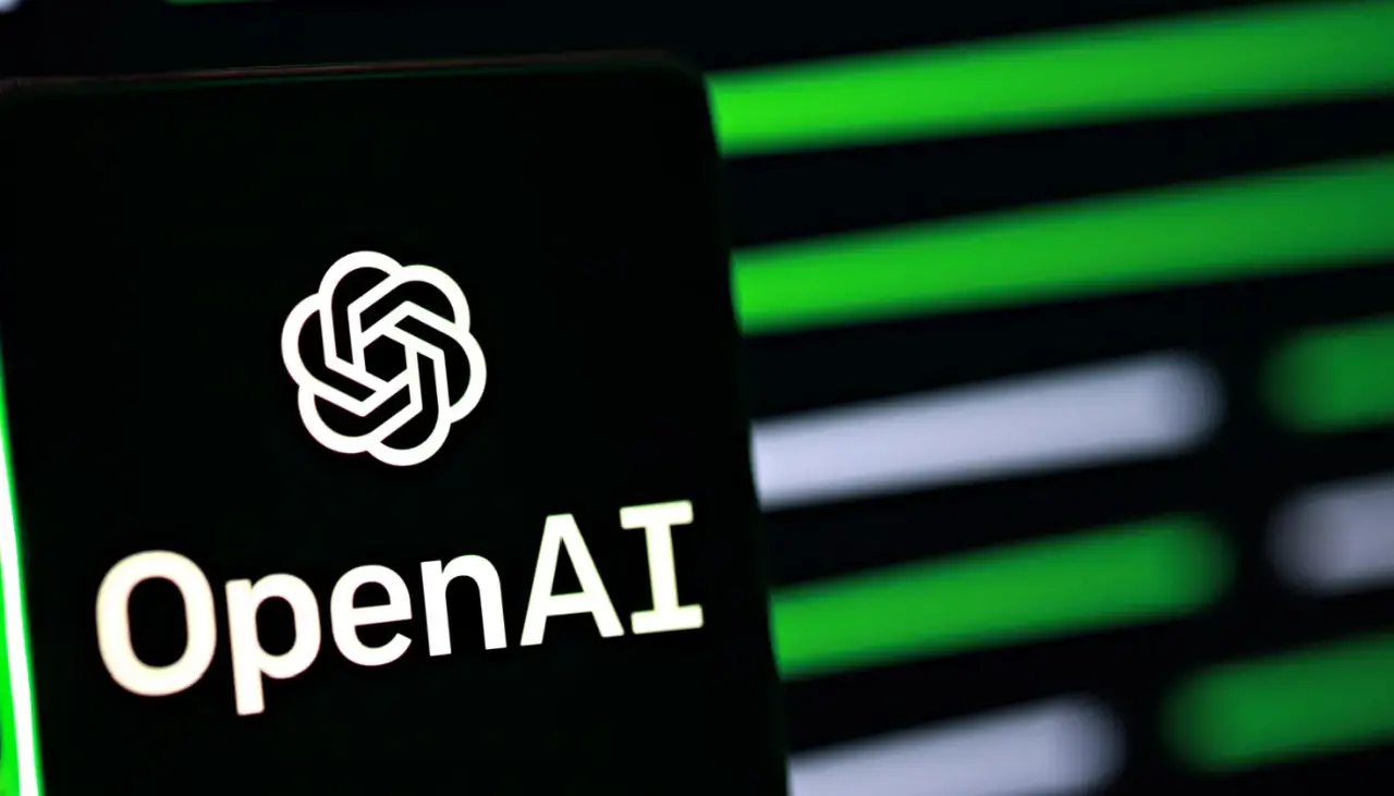 OpenAI prepara el lanzamiento de su primer dispositivo físico: un teclado inteligente para programadores