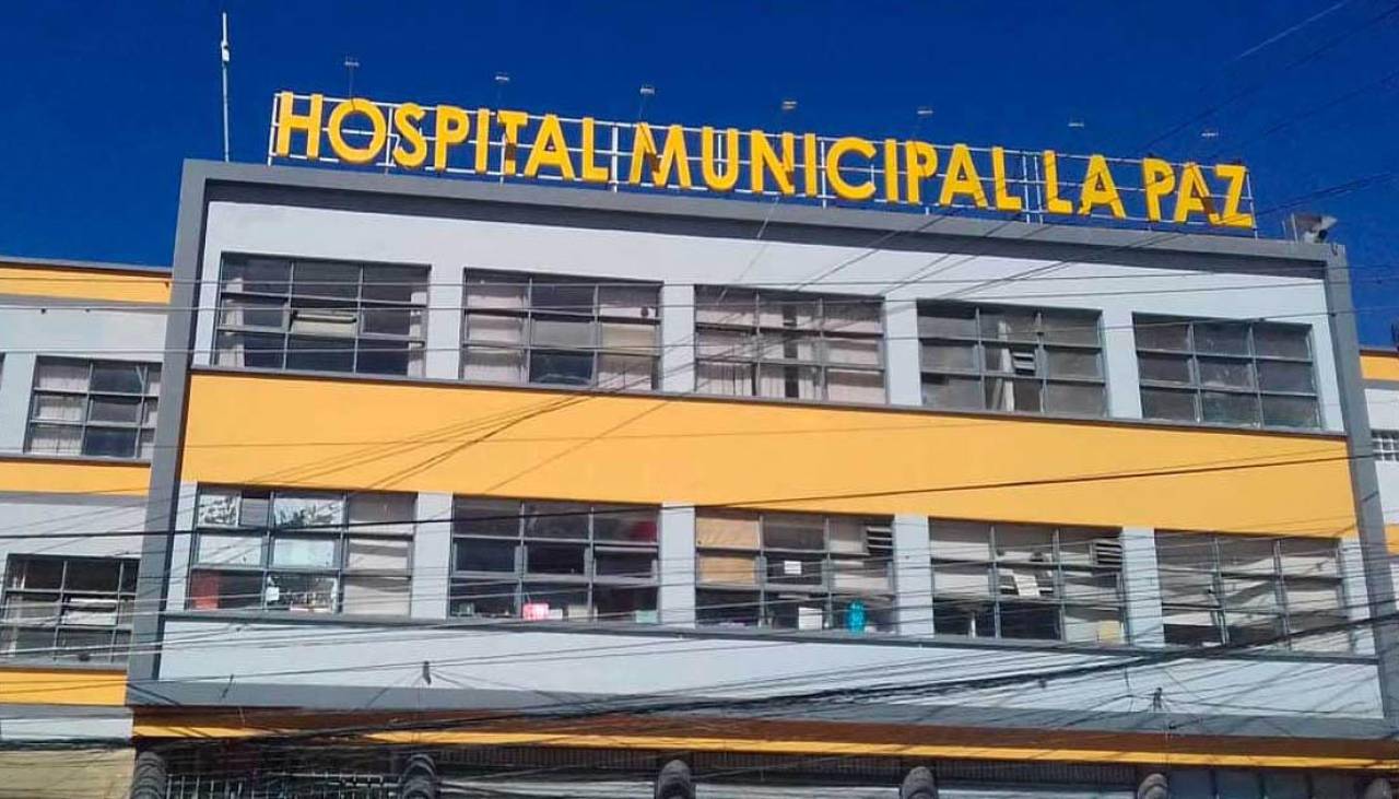 Aprehenden a directora del Hospital La Paz acusada de ofrecer cargos en el Ministerio de Salud