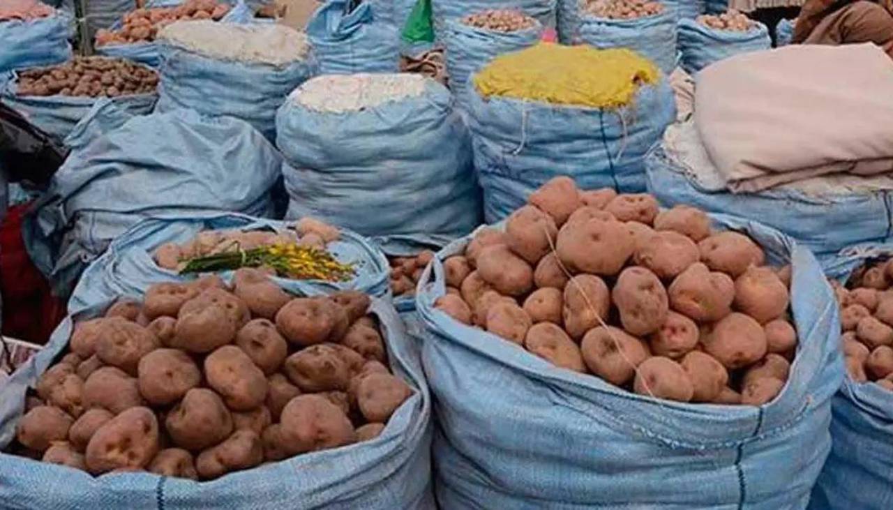 Productores de los Valles cruceños denuncian contrabando de papa peruana