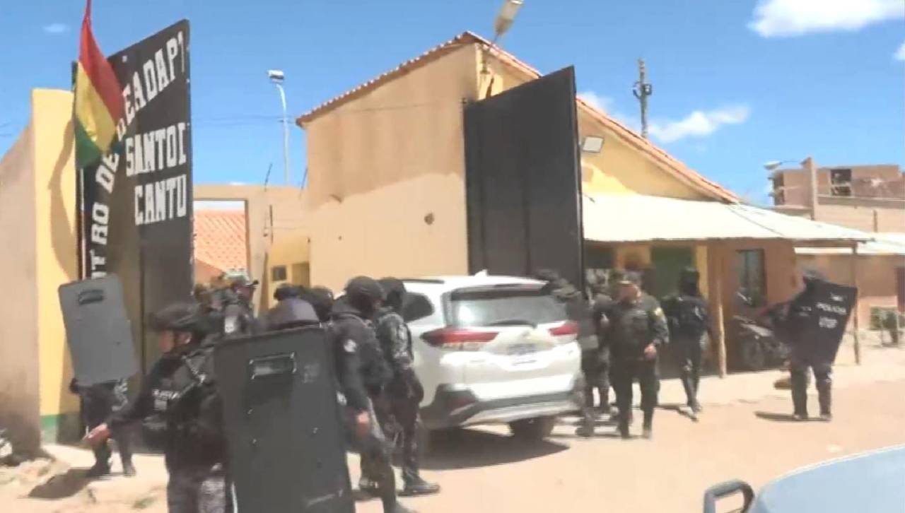 Mariaca es ingresado a la cárcel de Cantumarca para cumplir su detención preventiva por dos procesos