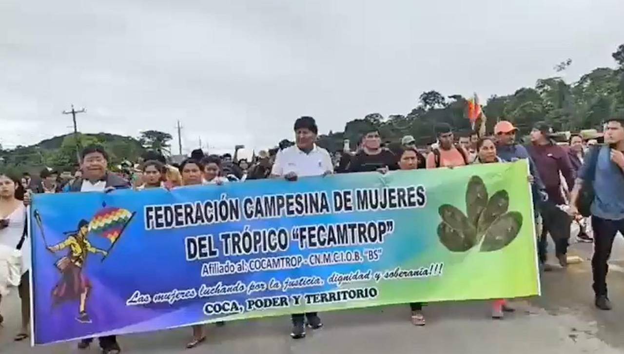 Evo Morales encabeza marcha en el trópico de Cochabamba contra el gobierno de Paz