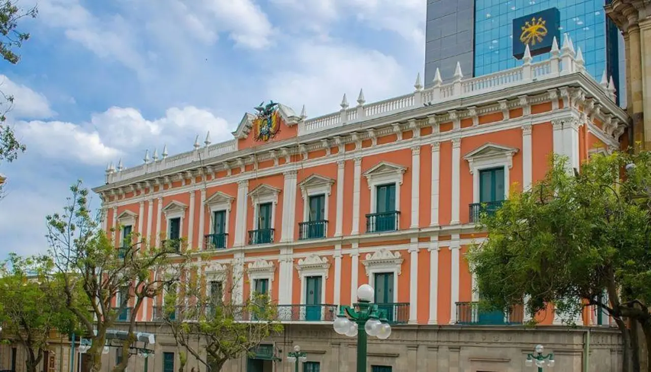 Bolivia dice que apoya “la recuperación de la democracia” en Venezuela y sugiere que se inicie una transición democrática