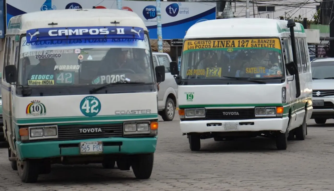 Transporte cruceño confirma su adhesión al paro nacional de este lunes convocado por la Confederación de Choferes
