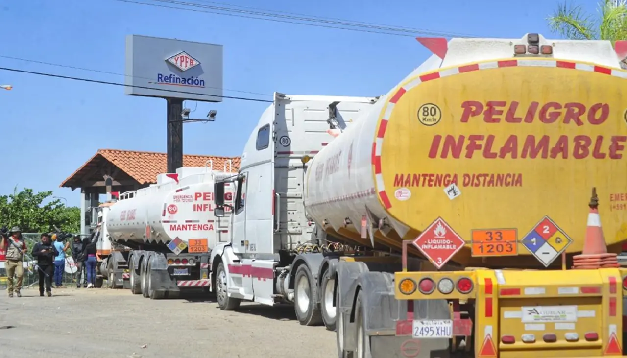 Asosur espera mayor asignación de combustibles; advierte que lo programado para diciembre no coincide con la demanda actual