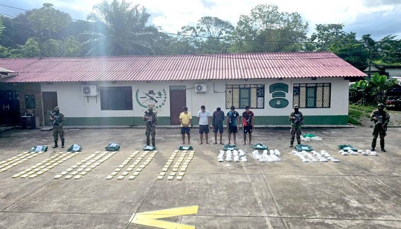 Incautan 235 kilos de droga y aprehenden a cinco personas en el trópico de Cochabamba