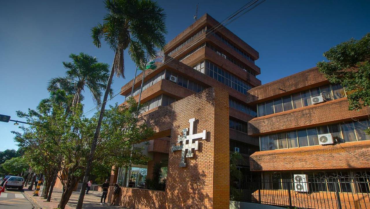 Gobernación cruceña debe conseguir más de Bs 20 millones para cubrir el incremento salarial 