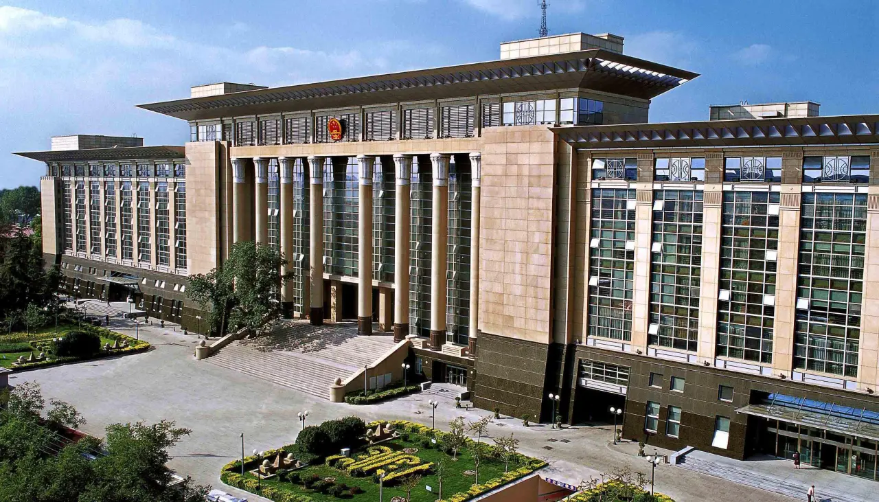 China admite casos de tortura en su sistema judicial y promete luchar contra prácticas ilegales