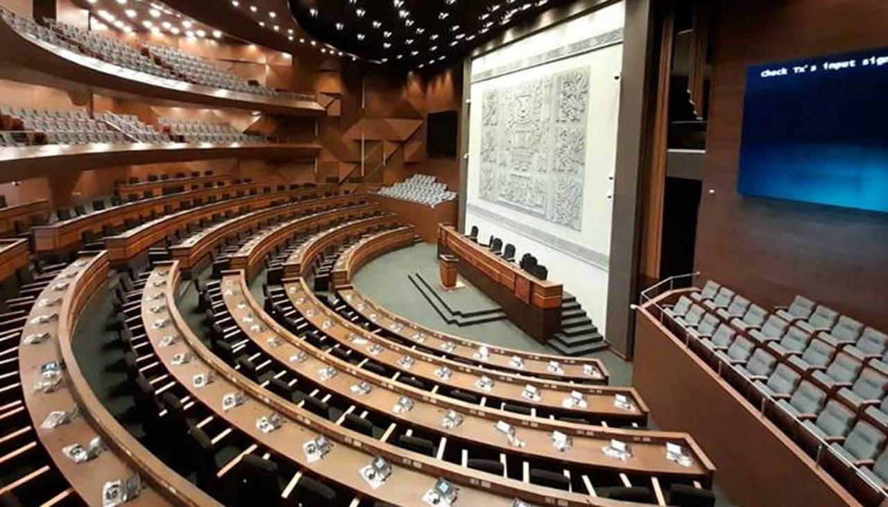 En la Cámara de Diputados, instruyen la devolución de bienes y oficinas hasta el 10 de octubre