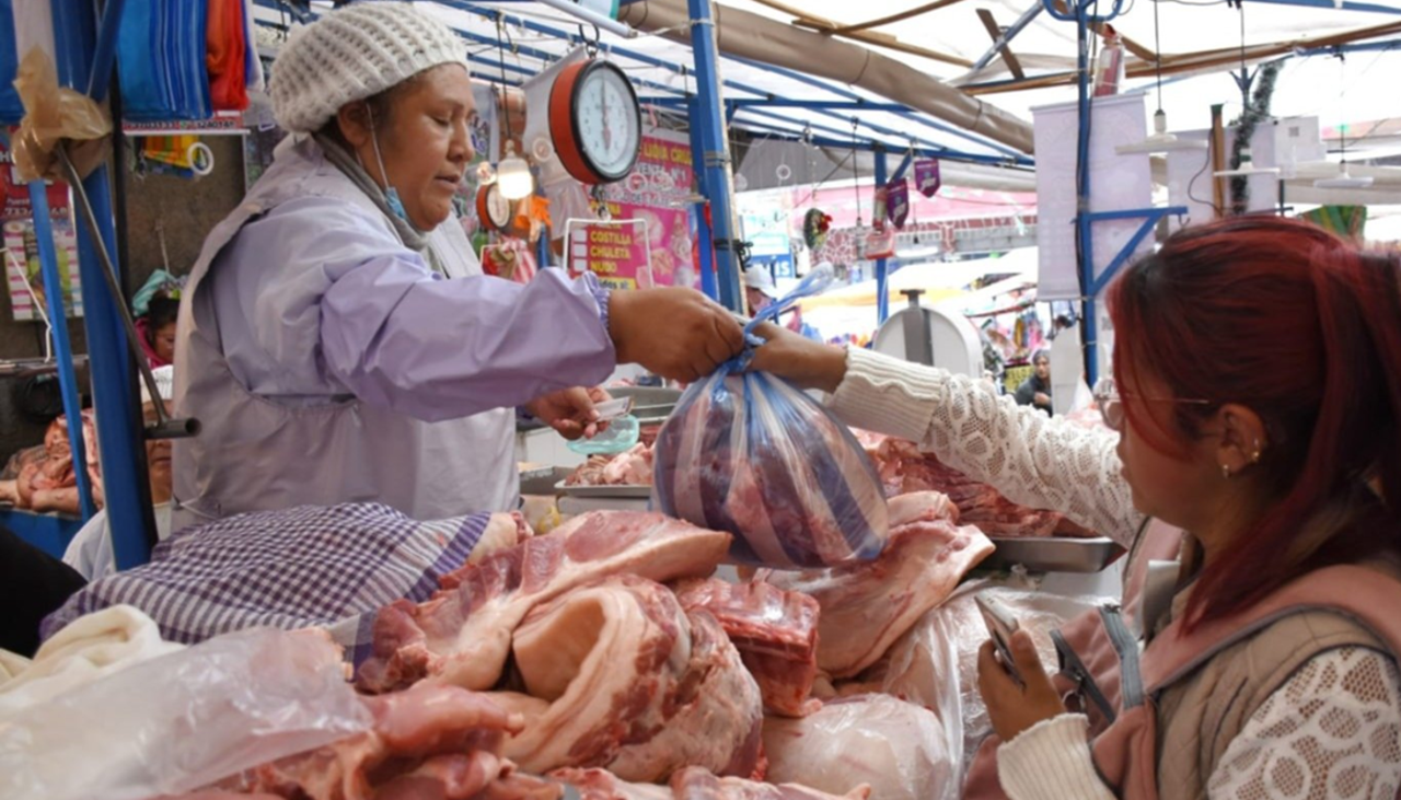 Entre enero y junio, la inflación alcanzó el 15,53% y duplica la proyección del Gobierno para el 2025