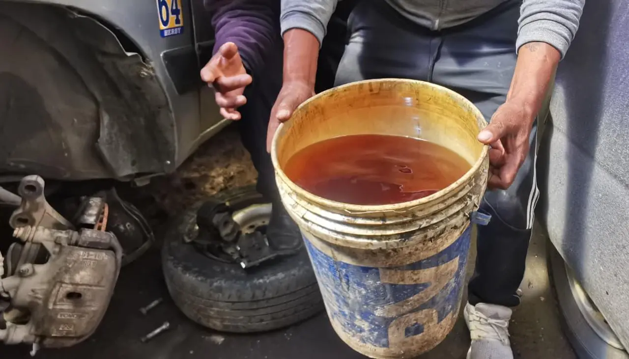 Dirigente de los choferes dice que en La Paz aún se vende gasolina desestabilizada