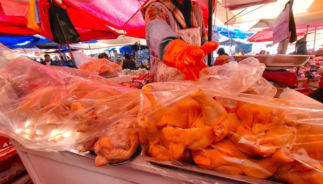 ¿A cuánto se registra el precio del kilo de pollo en Cochabamba? Esto reportan los comerciantes 