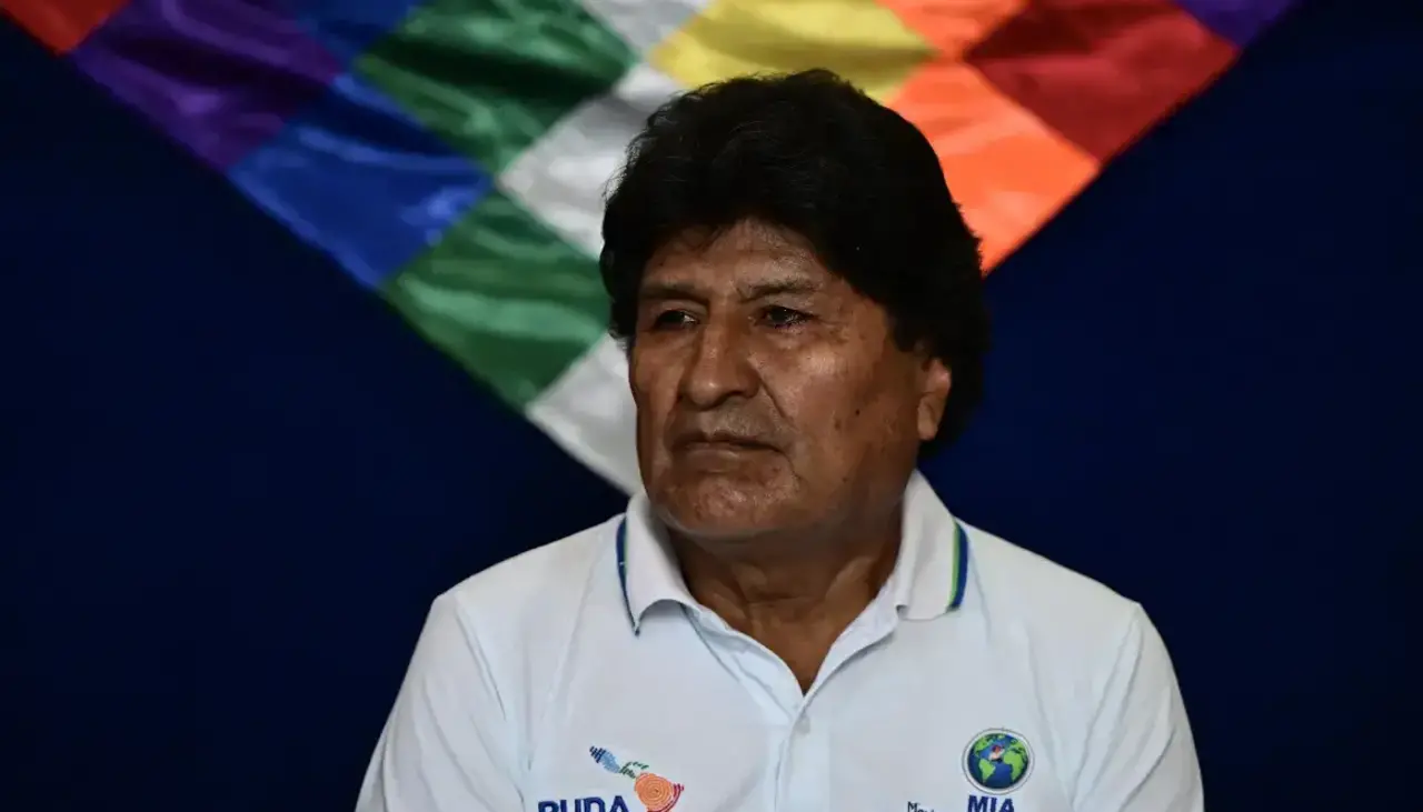 “Morales no ha salido del país, por lo menos por las rutas legales”, dice la Policía