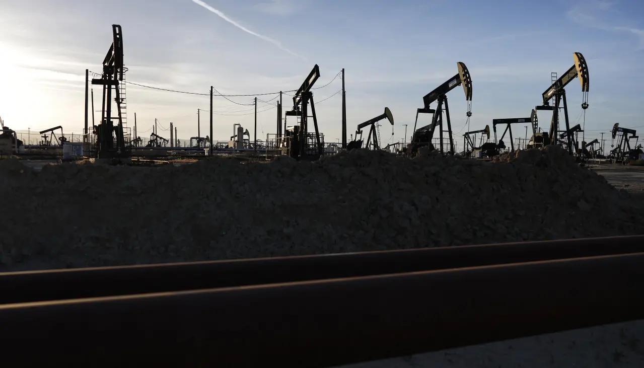 EEUU liberará 172 millones de barriles de petróleo de su reserva estratégica