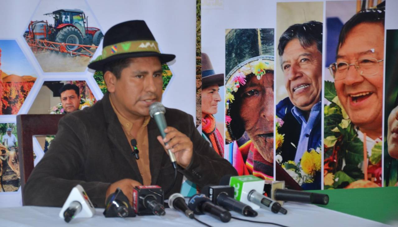 Gobierno ofrece 50 millones de litros de diésel al agro, pero admite que la falta de divisas limita las soluciones