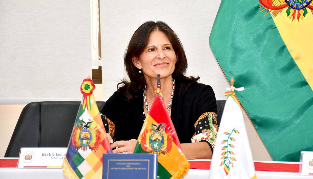 Tras marcha del Magisterio, ministra de Educación anuncia reunión y dice existe división entre dirigentes 