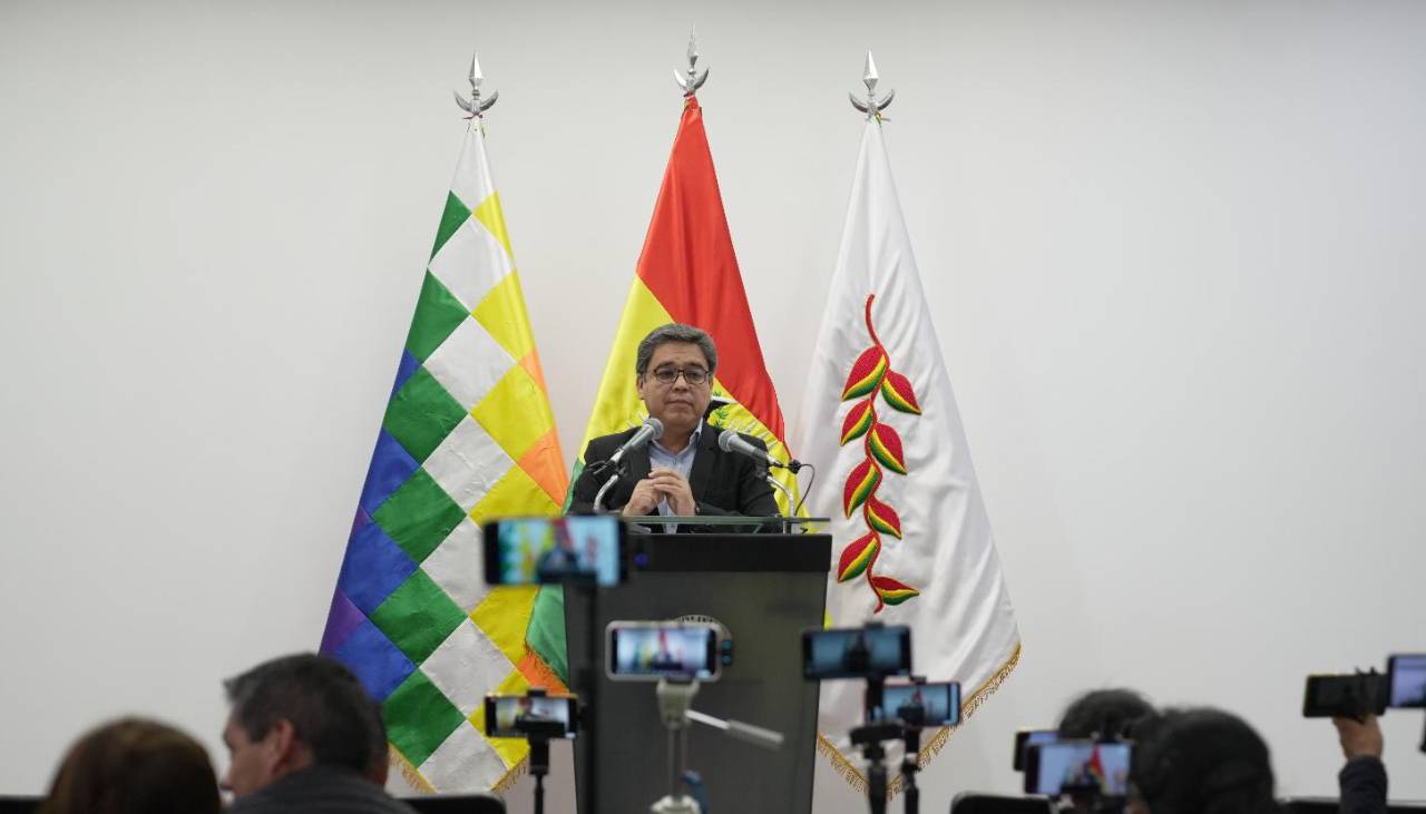 Transfieren a Gobernaciones la administración de institutos técnicos y Gobierno anuncia un “fuerte” contenido local
