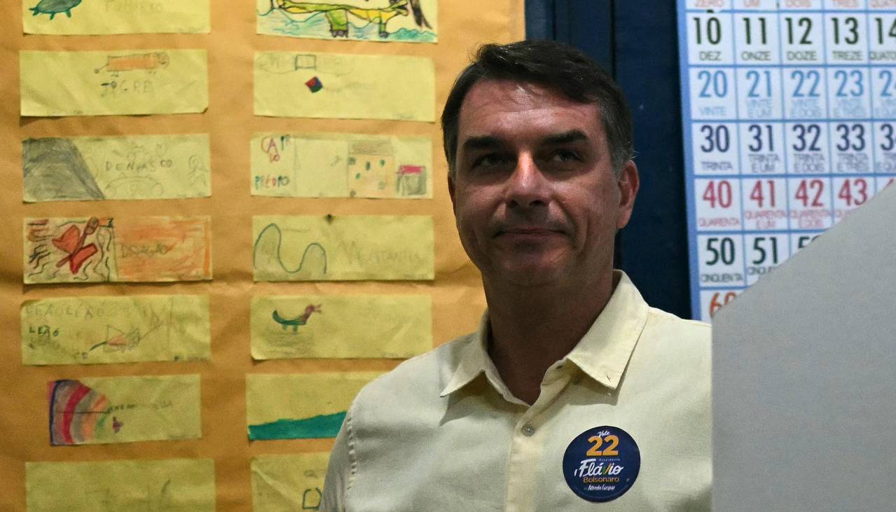 Medios de Brasil señalan que Flávio Bolsonaro está rumbo a EEUU