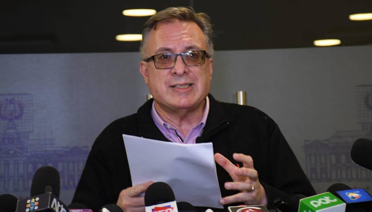 Alarcón: El Gobierno de Paz debería ser el más interesado en el revocatorio, porque ofrece “diálogo en punto muerto”