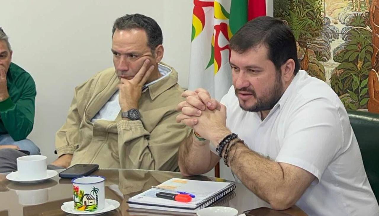Cívicos piden emitir órdenes de aprehensión contra Evo, Salazar y Argollo para que declaren por los bloqueos 