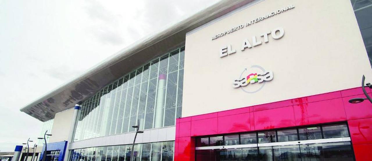 Aeronave pierde contacto con torre de control en Cochabamba: Esto es lo que se sabe