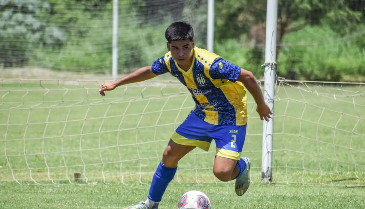 “No iba ni a fiestas y este año salía profesional”: el papá del joven futbolista fallecido no encuentra explicación