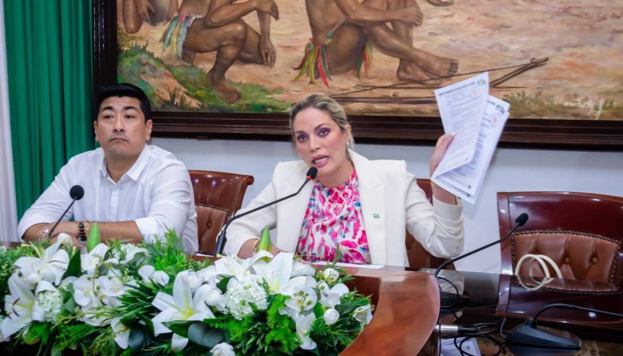 Santa Cruz: Presidenta del Concejo se suma a denuncia penal contra secretario municipal Centellas por presunta corrupción