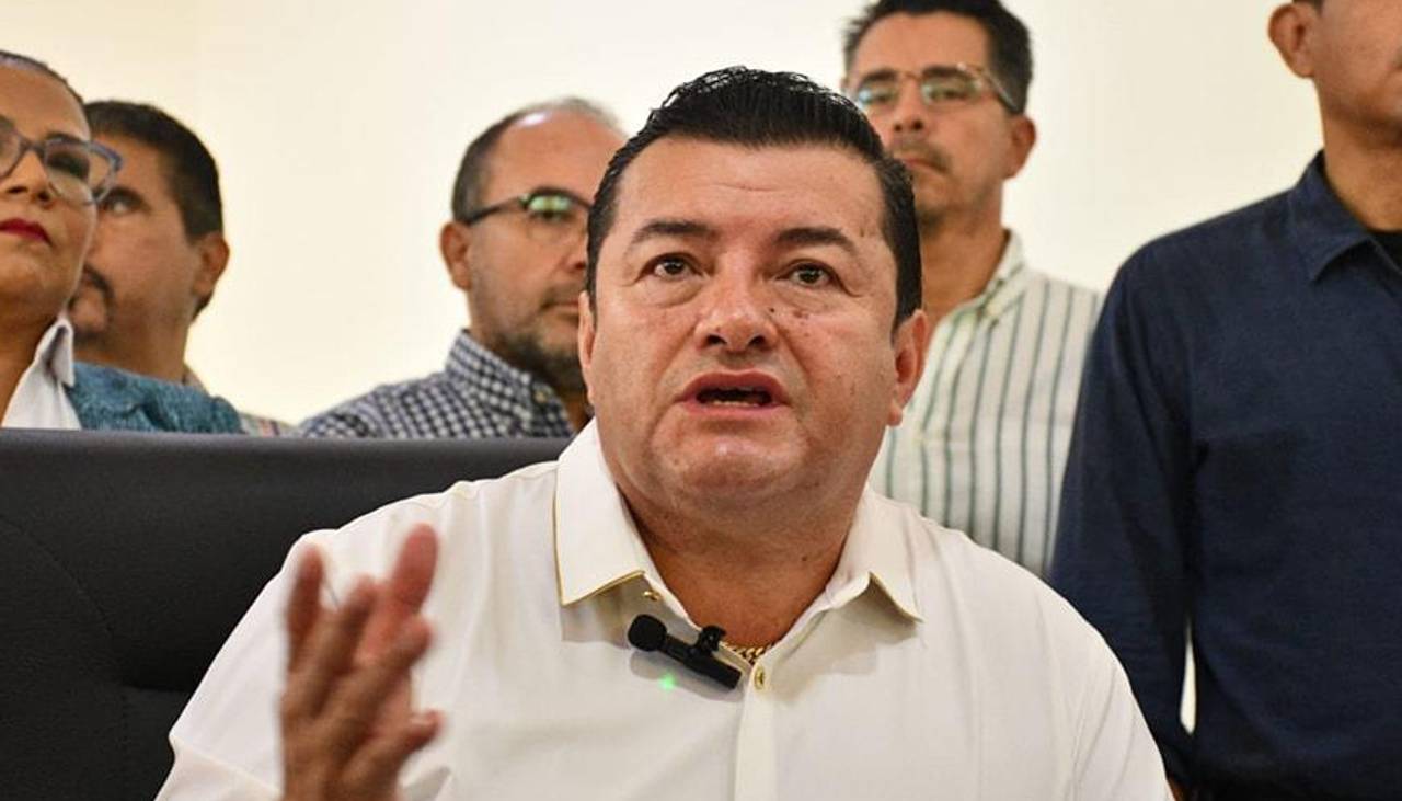 El alcalde Jhonny Fernández sufre “una crisis de ansiedad bastante fuerte”, señala el secretario de Salud municipal