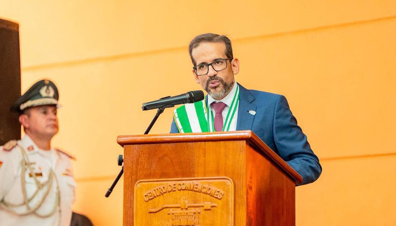 Camacho convoca a Comisión Agraria para abordar avasallamientos en Santa Cruz