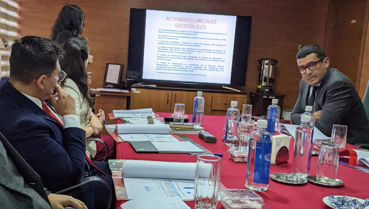 Tras cuarto intermedio, sala plena del TCP debate con miras a definir directivas