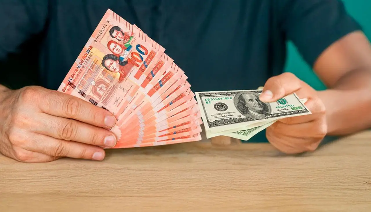 Esta es la cotización del dólar referencial y el digital, a horas de la Nochebuena en Bolivia