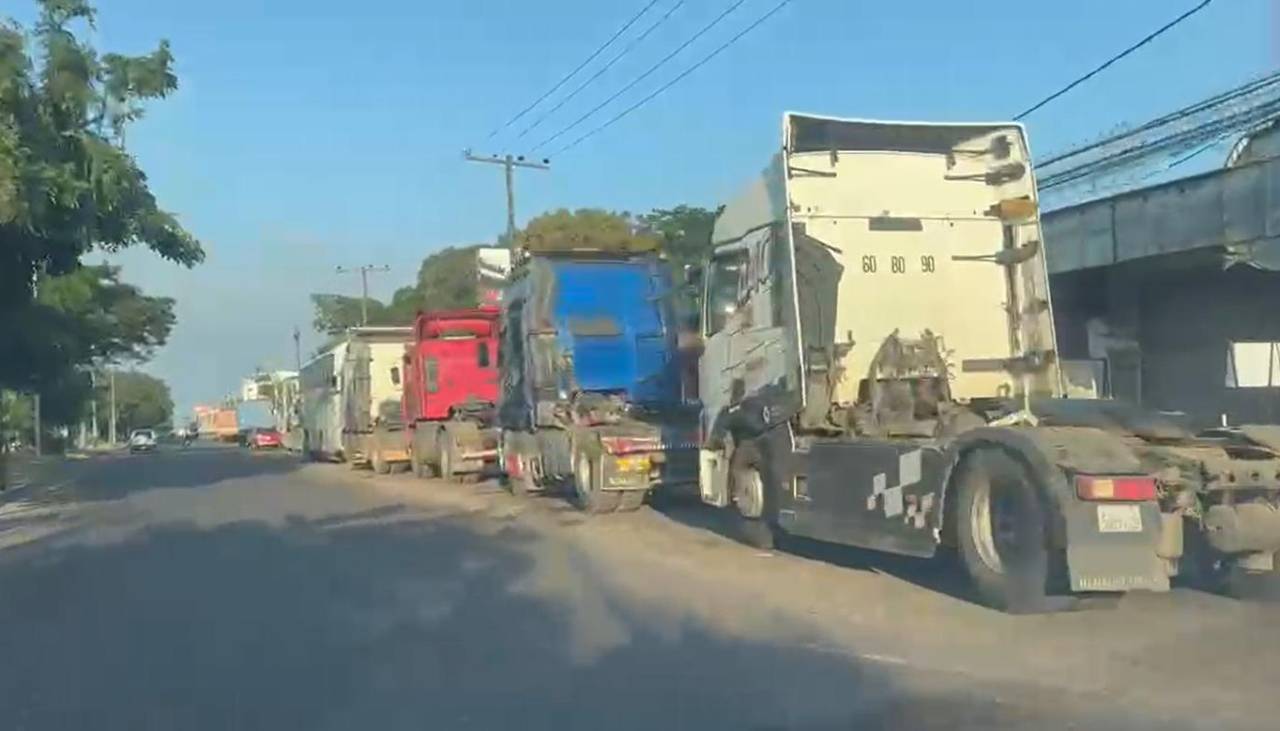 “No tenemos el volumen necesario para cubrir la demanda”, señala Asosur ante las filas por combustible 