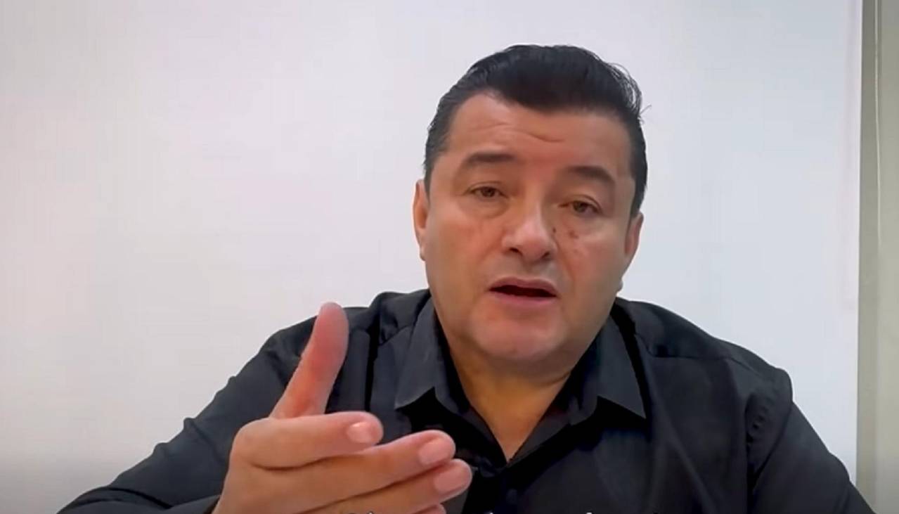 Jhonny Fernández, buscado por la Policía, difunde video y dice que sufre acoso político