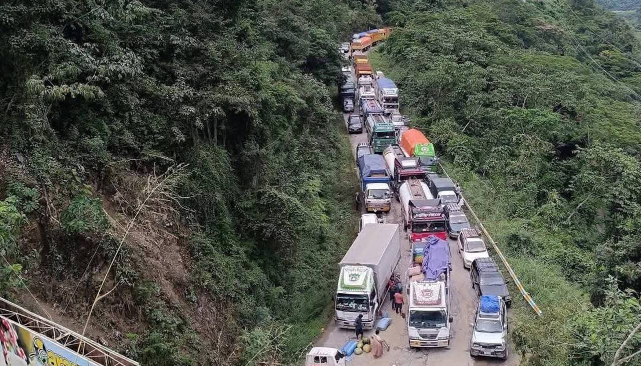Exportadores advierten que miles de toneladas de castaña están detenidas en bloqueo y piden intervención del Gobierno