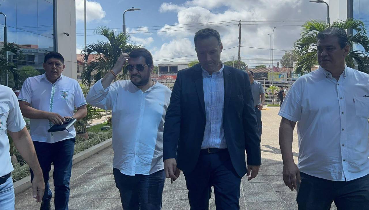 Cívicos de Bolivia confirman reunión con Paz este jueves para evaluar los conflictos sociales